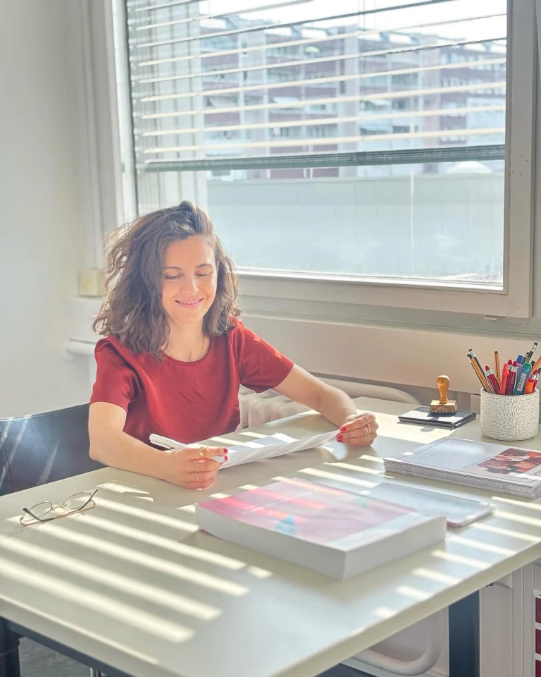 Instagram post from via.bund. This post is in position 12.