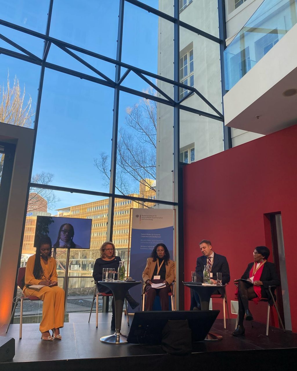 Instagram post from via.bund. This post is in position 9.